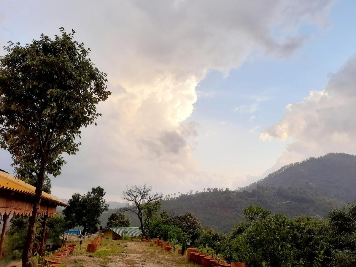 Mukteshwar Grand Retreat Luaran gambar